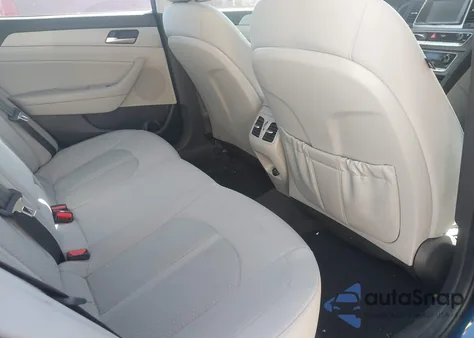 2019 Hyundai Sonata Sel z USA, uszkodzony, nr VIN 5NPE34AF4KH813807